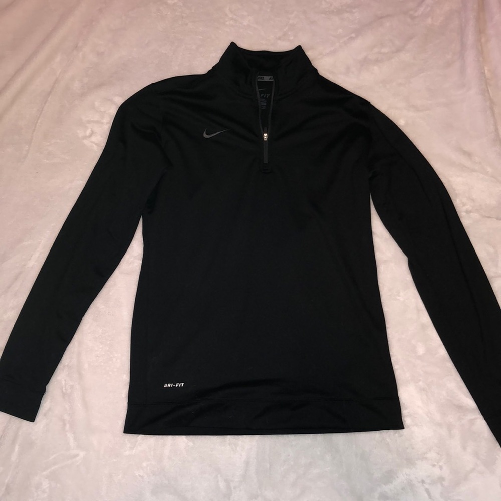 nike dri fit quarter zip sweatshirt